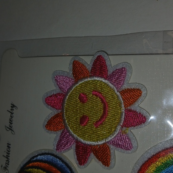 ONE Fashion 3pcs Patch Set  Hot Air Balloon Sun Rainbow NWT - Picture 2 of 8